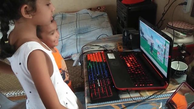 first try to play git game on friend's laptop"" moimoi and ate? смотреть онлайн