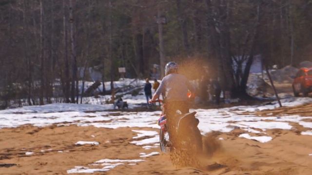 Avantis 250 - Навал по пляжу! смотреть онлайн