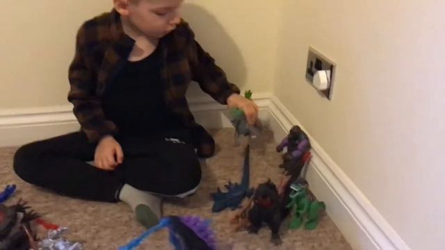 Новое видео с Англии. Новая коллекция Godzilla Vs Kong, Aliens..