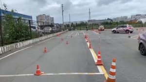 Змейка на первом уроке вождения мотоцикла