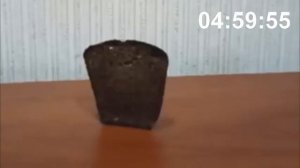 Хлеб стоит 10 часов и падает