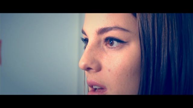 Изабель Эйдлен читает 116й сонет Уильяма Шекспира смотреть онлайн