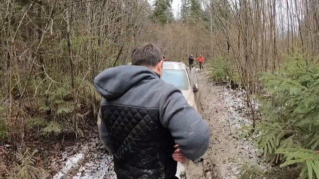 РЕНО ДАСТЕР 2 против ВНЕДОРОЖНИКОВ смотреть онлайн