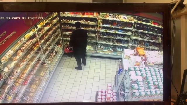 Кража продуктов питания Магазина Пятерочка 30.03.2023 смотреть онлайн