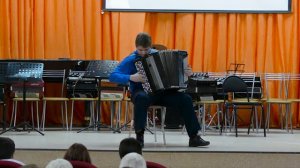 И  С  Бах Маленькая органная прелюдия и фуга до мажор играет Алексей Дрис