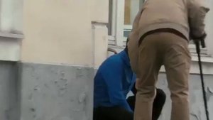 EDWARD BIL переоделся в деда. Напали с ножом.