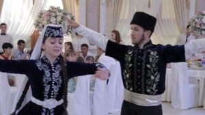 Красивый крымскотатарский танец на свадьбе / Beautiful Crimean Tatar dance at a wedding