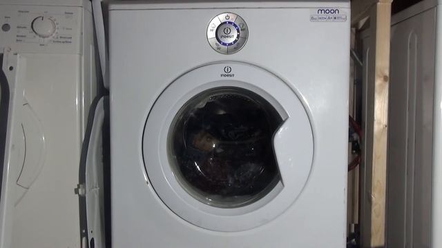 Indesit Moon (with see through door) SIXL145 : Colour Mix 40'c, 1000rpm easy iron смотреть онлайн