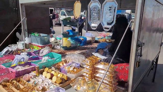 Omra sans agence : Episode 4 | Visite d'Uhud et d'une palmeraie ! смотреть онлайн