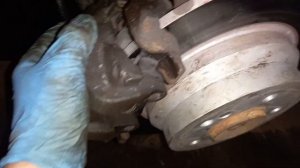 Ремонт заднего суппорта и прокачка тормозов SBC на Mercedes-Benz W211