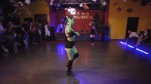 Reggaeton show in New Year party 2018 от студии танцев ArmenyCasa