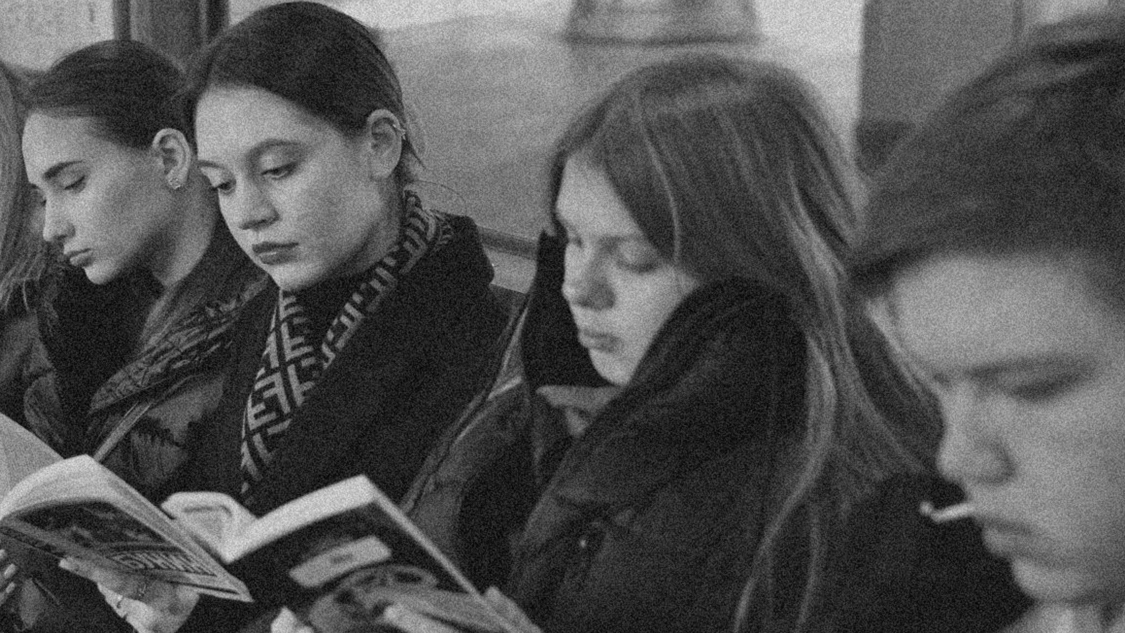 Зависимость I.