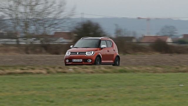 Essai Suzuki Ignis 1.2 DualJet 90ch Pack смотреть онлайн