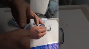 Установка плоского сифона с выпуском клик клак АР-82589 (АР-8258) на душевой поддон.