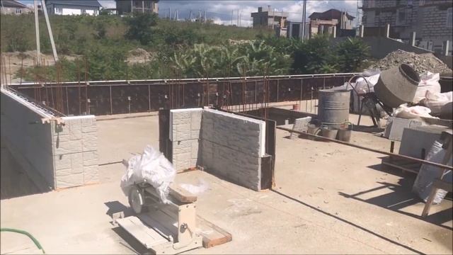 Строительство МОНОЛИТНОГО 2х двухэтажного дома из несъемной опалубки Техноблок в Новороссийске ч.3