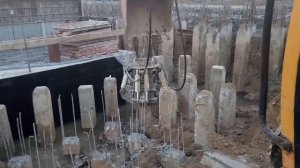 Навесное гидравлическое оборудование KIBBLER для срубки свай квадратного сечения