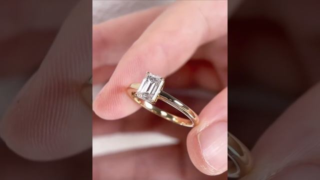 Кольцо золото и бриллианты
