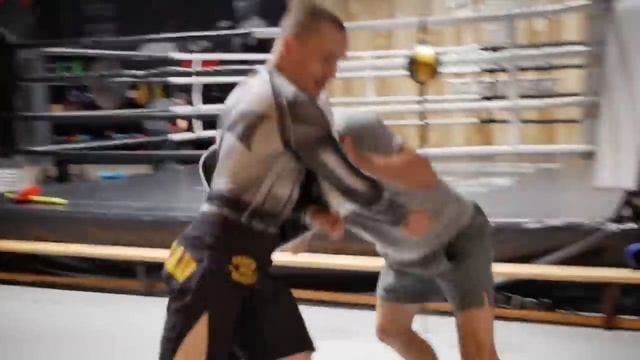 Тренер Тарасова проиграл Корнею