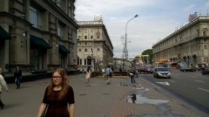 Пешая прогулка по проспекту Независимости в Минске   одной  из самых красивых улиц