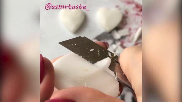 АСМР/ ASMR cutting heart candles /режем свечи сердечки смотреть онлайн