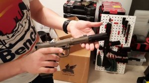 Обзор на страйкбольный пистолет AAP-01