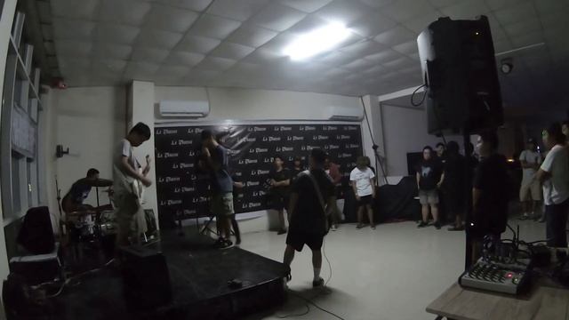 REACT - Intro & Navigator (Live in Batangas City) смотреть онлайн