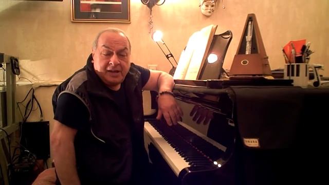 Левон Оганезов. Вокалисты как они есть