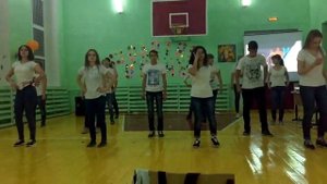 Осенний бал.Танец команды"Коломыцевская СОШ".