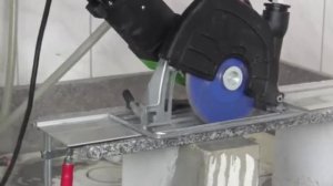 Обзор отрезной пилы по плитке (Diamond saw) Eibenstock EDS 181