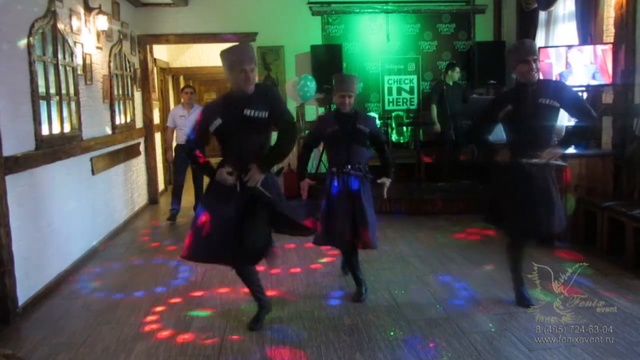 Чеченская лезгинка на свадьбу, юбилей и корпоратив Москва - заказать кавказские танцы