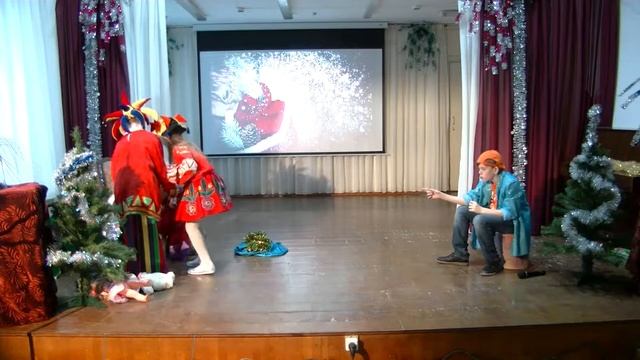 Новогоднее представление "Вовка в тридевятом царстве" смотреть онлайн