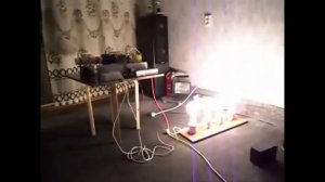 Демонстрация БТГ 2 кВт. "Воронка" Теслы.