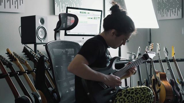 John Petrucci Hollow Years - Hedras (Improv) смотреть онлайн