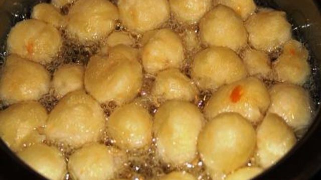 Творожные шарики в кленовом сиропе