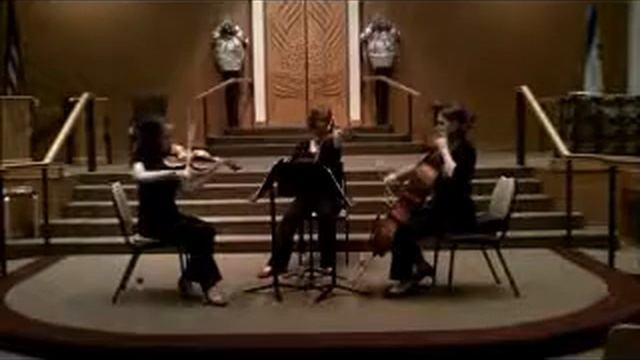 Funeral March - Luna Strings смотреть онлайн