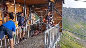 Алиса на Красной Поляне. Полёт на зиплайне?