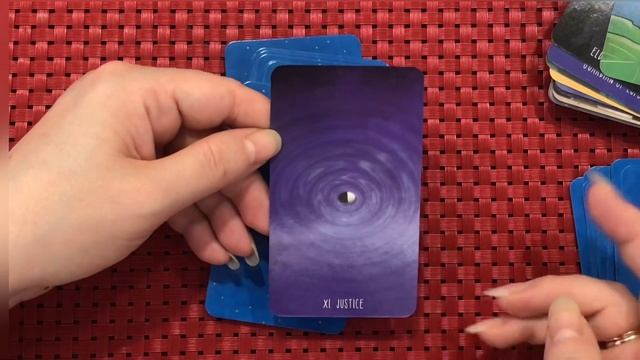 Распаковка новинки Таро Алиэкспресс: такая себе колода, но прекрасные мешочки/ обзор Spacious tarot смотреть онлайн