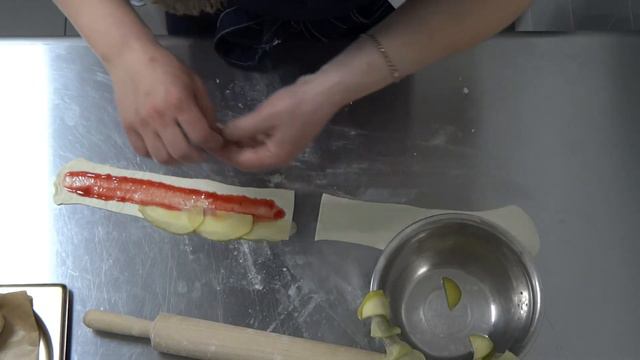 Десерт слоёные розы