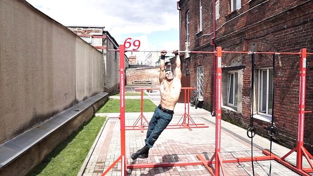 101 ПОДТЯГИВАНИЕ НЕ СЛЕЗАЯ С ТУРНИКА
