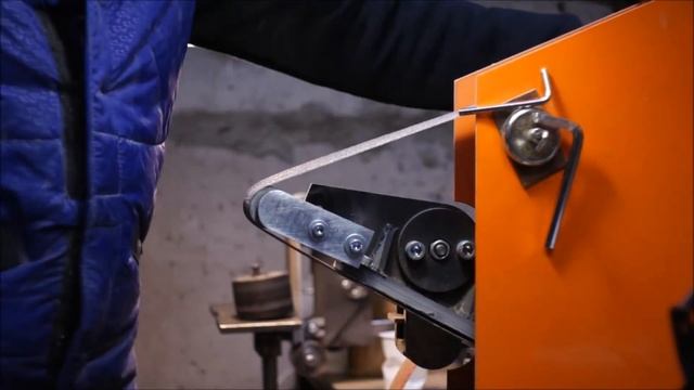 CTS-BD1 & Raffir Wood (процесс изготовления ножа) смотреть онлайн