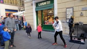 Street Entertainment/ Violin