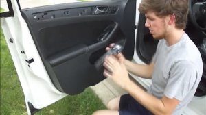 How To: 2011 Jetta Door Panel Removal - Front and Rear