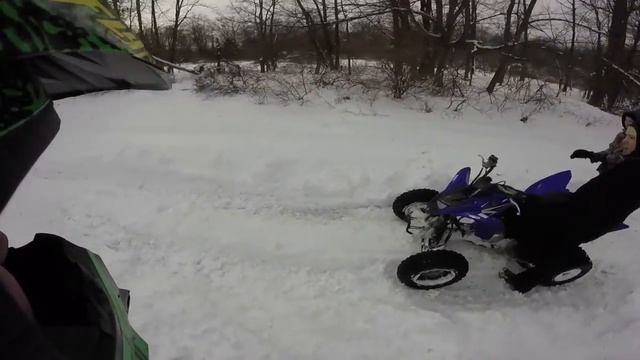 Yamaha Grizzly 350 Grizzly 660 And Raptor 125 In Snow смотреть онлайн