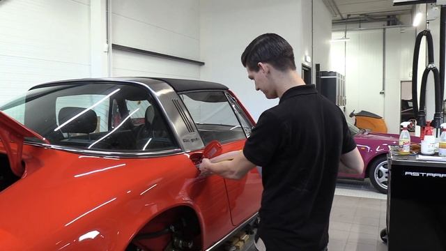 Porsche 911E 2.4 MFI engine, overhauled by ASTARA смотреть онлайн