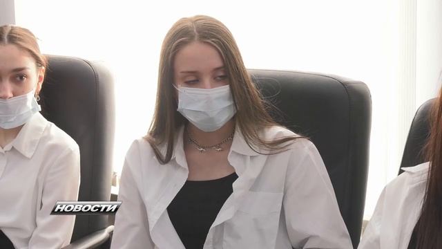 220420 В преддверии Дня местного самоуправления школьники Радужного пообщались с главой города. смотреть онлайн