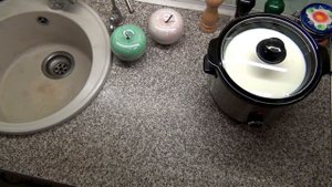 Топлёное молоко в медленноварке  Медленноварка KITFORT KT-206.mp4