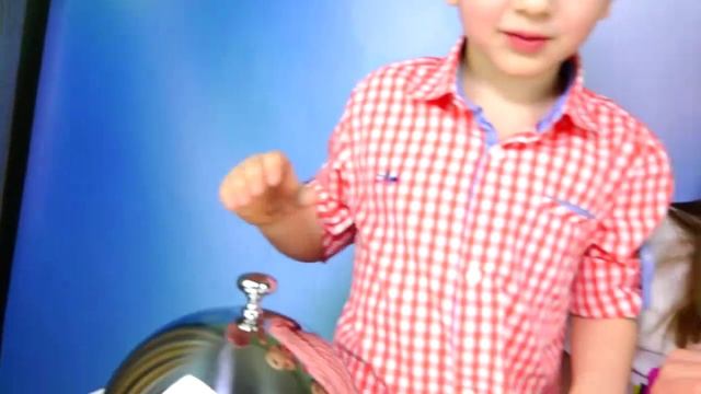 Обычная Еда против Мармелада - ЧЕЛЛЕНДЖ! МАМА ПЛАЧЕТ! Real Food vs Gummy Food - CANDY CHALLENGE смотреть онлайн