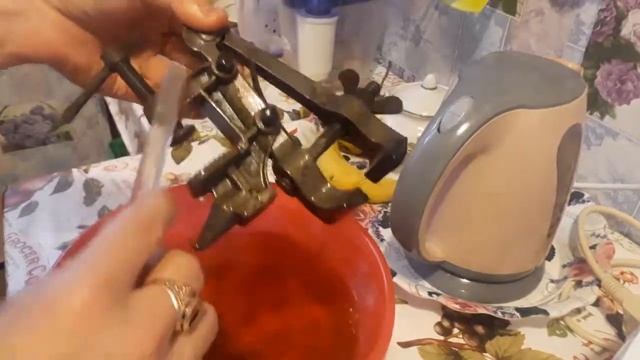 ИЗБАВЛЯЕМСЯ ОТ РЖАВЧИНЫ/с помощью ЛИМОННОЙ КИСЛОТЫ смотреть онлайн