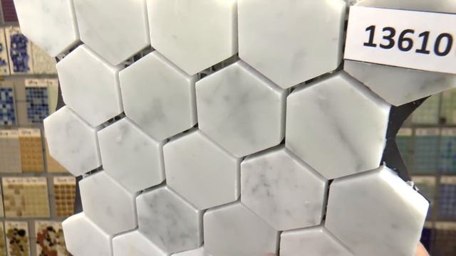 Мозаика-соты из  мрамора Carrara (Каррара)