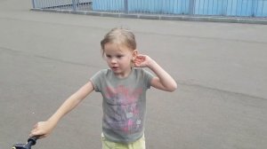 Дети на велосипеде KIDS BIKE